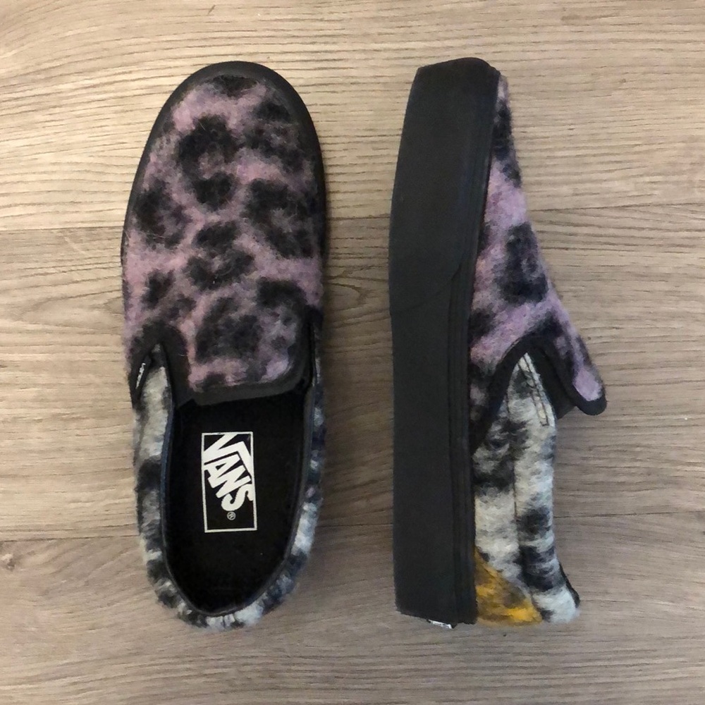 Vans slip-on platform sneaker
